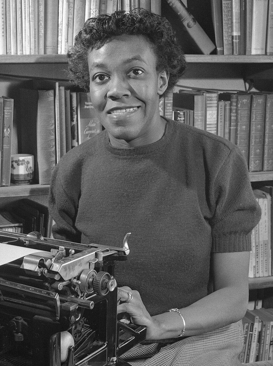 Black-and-white 1950 archival portrait of Gwendolyn Brooks after she won the Pulitzer Prize for Poetry.