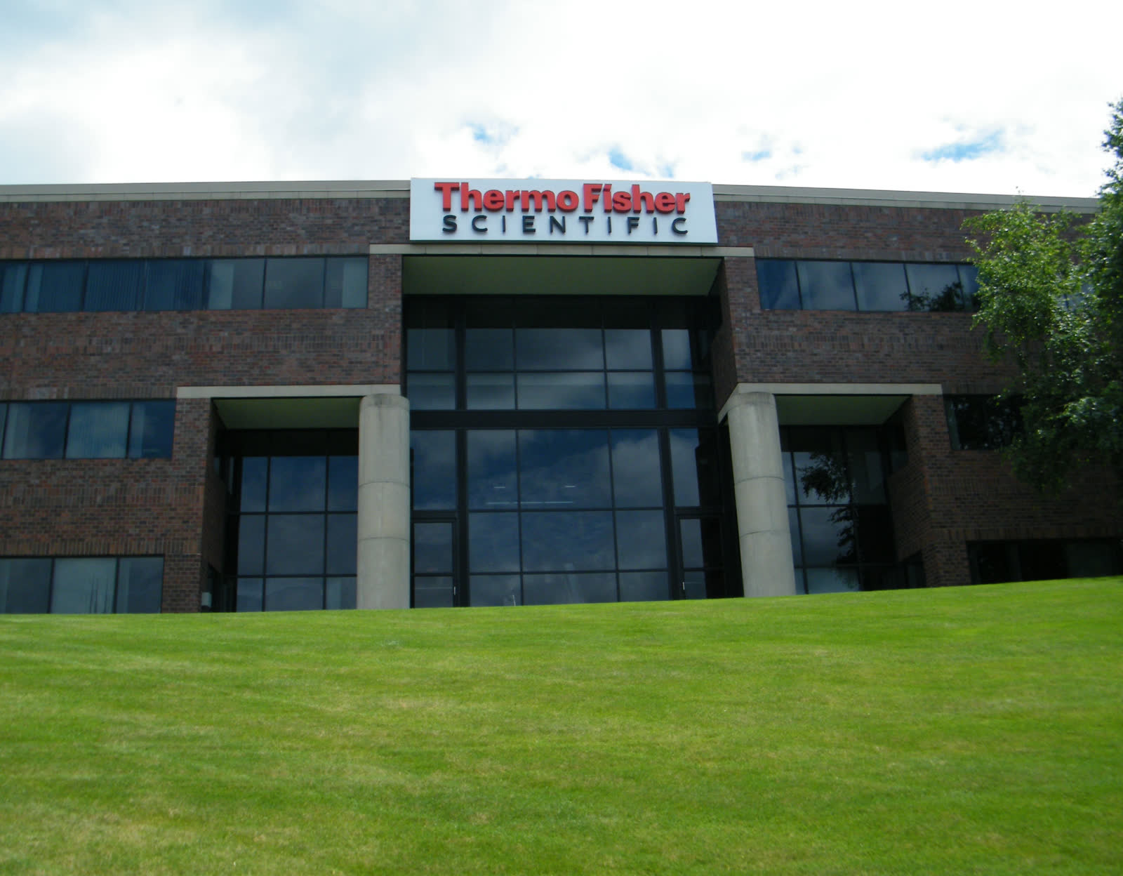 Thermo Fisher Scientific headquarters building in Waltham, Massachusetts, photographed from the street.