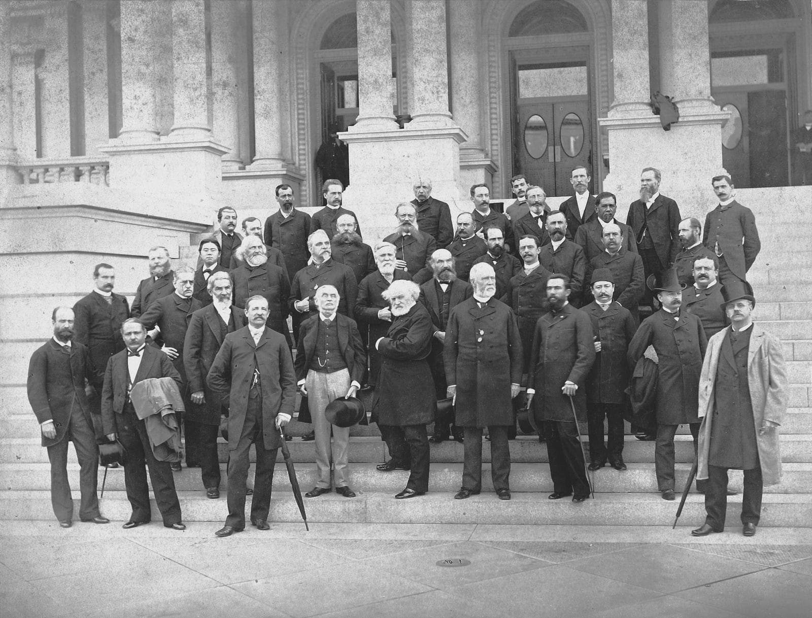 Archival photograph of delegates to the International Meridian Conference in Washington in October 1884.