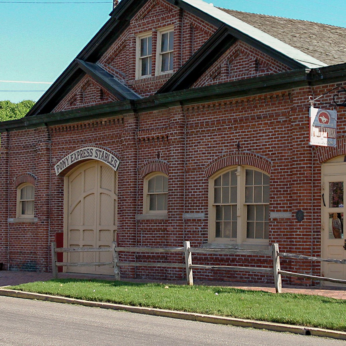 Photograph of the brick Pony Express Stables building in St. Joseph, Missouri.